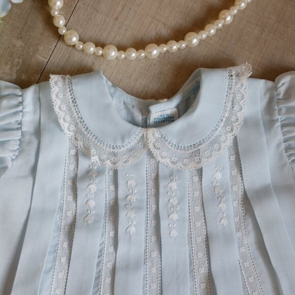 Blue Lace Inlay Pleated Heirloom Newborn Dress Feltman Brothers RARE FIND - Picture 2 of 4